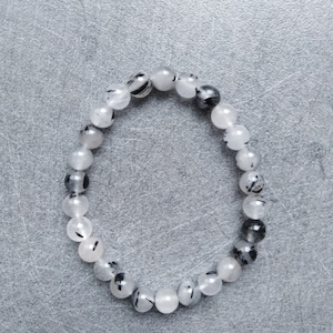 Energy amplification, centering and anchoring: Quartz Tourmaline