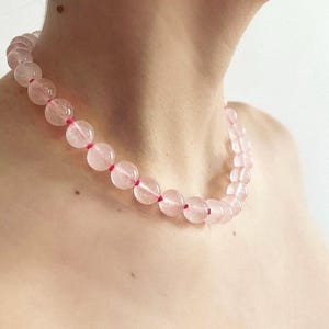Rose Quartz Necklace 6 or 8 mm: Love and tenderness