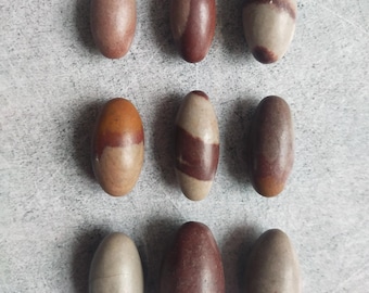 Shiva lingam pietra rotolante