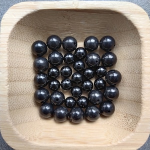 Spinel Pearls