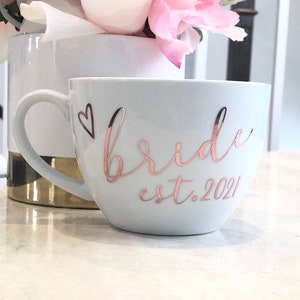 Bride Mug, New Bride Gift, Personalized bridal Gift, Soon to be Bride, Bridal Shower Gift, Engagement Gift, Bride mug, Wedding gift