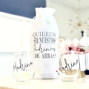 Propuesta temática de vino nupcial Padrinos de Arras, Madrina Padrino Wine Bag & Glasses, Quieren ser mis Padrinos de Arros, Anillos, Biblia, Honor