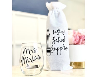 Teacher Wine Themed Gift, Teacher Wine Bag & Glass, personalized teacher gift, Thank you teacher Gift, Teacher appreciation gift, first day