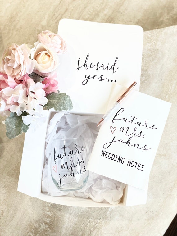 She bridal shop
