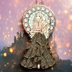Weird Girl Nouveau LE 50 Pin