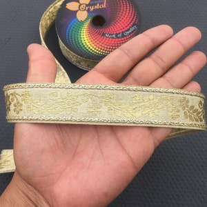 Indischer Jacquard mit Blumenband-Spitzenbesatz zum Basteln, Nähen, Stoffbesatz, Flugzeug-Sari-Bordüre, Boho-Verzierungen