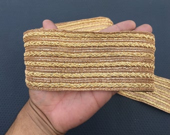 Dies ist 9 Yard Golden Indian gewebt Band Spitze Trim für Handwerk, Nähen mit schönen Design in verschiedenen Artefakten verwendet