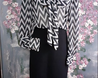 Romantic  black and white geometric print  women blouse