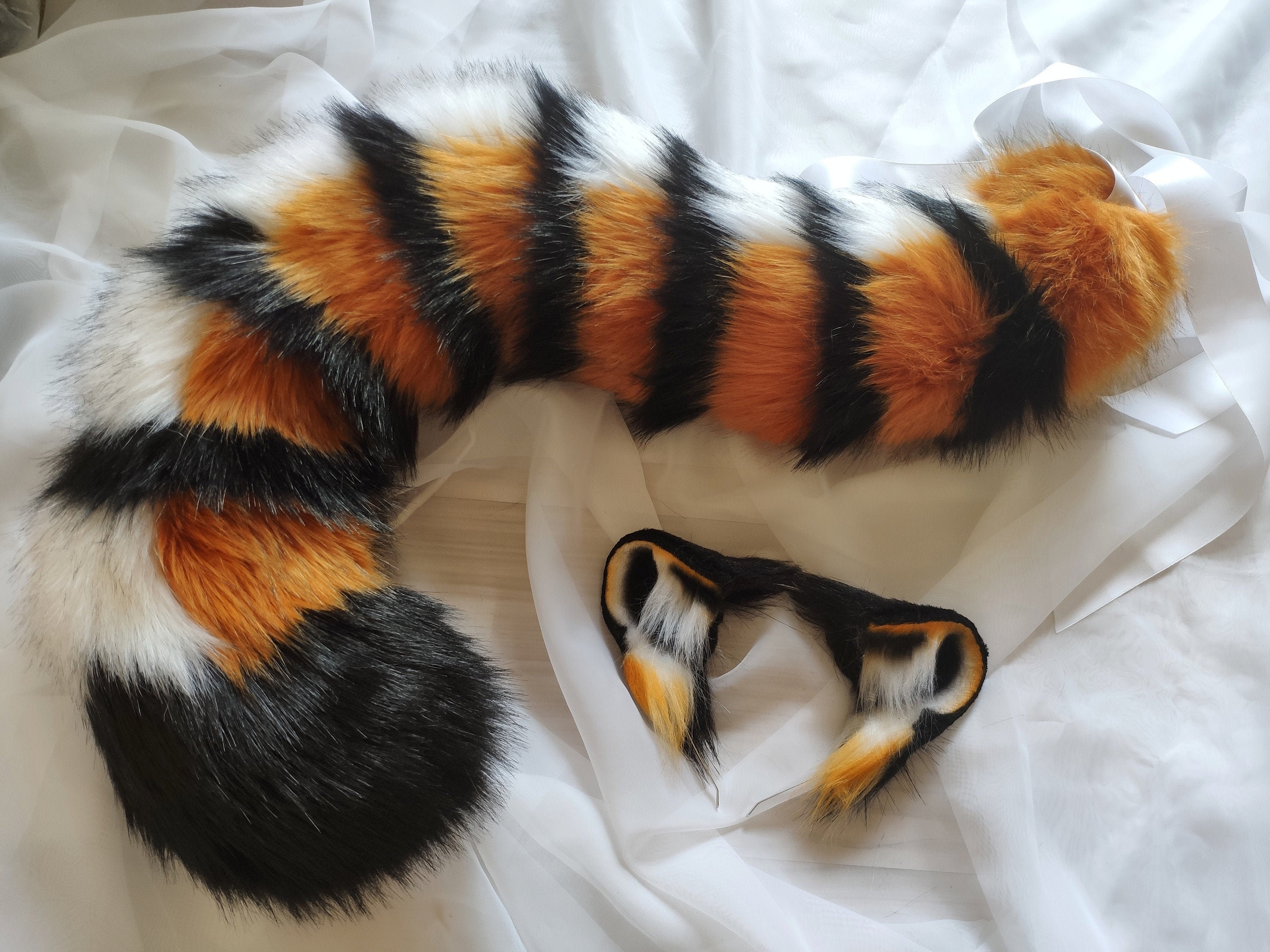 Купить с кэшбэком Realistic Tiger Ears and Tail / Tiger Tail / White