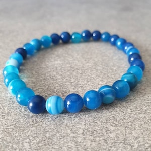 Blaues Achatarmband – Einzelstück – Natursteine – 6 mm – Größe 16 – Modell 2