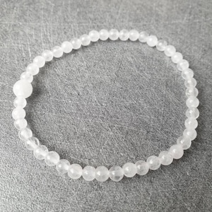 White Jade bracelet - Natural stones - 4 mm