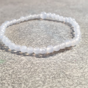 White Agate Bracelet - Natural Stones - 4 mm