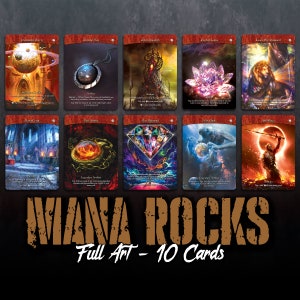 Może przedstawiać: Zestaw dziesięciu kart Mana Rocks w pełnym formacie, przedstawiających kolorowe ilustracje różnych magicznych przedmiotów i stworzeń. Karty są obramowane na czerwono i mają brązowe tło z tekstem "Mana Rocks Full Art - 10 Cards".