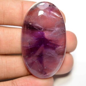 Stern Amethyst Cabochon... OvalE Cabochon... 45x27x8mm... 83Cts... #H7641