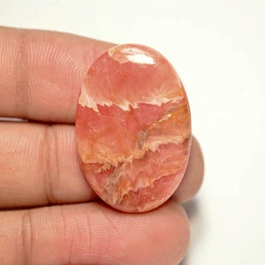 Rhodochrosite Cabochon...Oval Cabochon...29x20x5 mm...37 Cts...A#N767