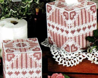 Hearts & Lace Plastic Canvas Tissue Topper PDF