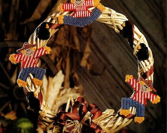 Silly Scarecrows Plastic Canvas Wreath PDF