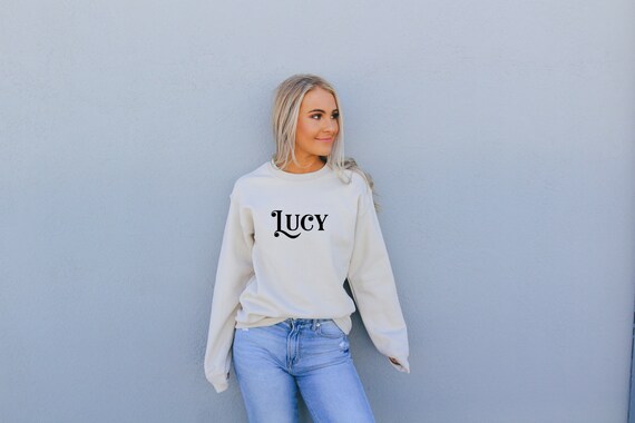 sand gildan crewneck
