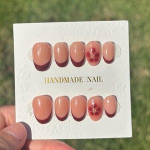 BURGUNDY FRENCH TIP press on nail set - Custom made - Handmade - burgundy flowers with gold details - bloom - casual occasions