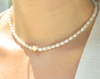Pearl Necklace, Heart Necklace, Beaded Pearl Necklace, Delicate Pearl Choker, Bridal Necklace, Bridesmaid Gift