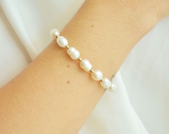 Bracelet de perles pour mariée, bracelet de perles baroques, bracelet de perles de perles, bracelet rempli d’or, bijoux de demoiselle d’honneur, bijoux en perles