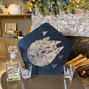 Millennium Falcon whiskey gift box Custom whiskey glasses set Engraved whiskey set Christmas millennium falcon whiskey decanter set
