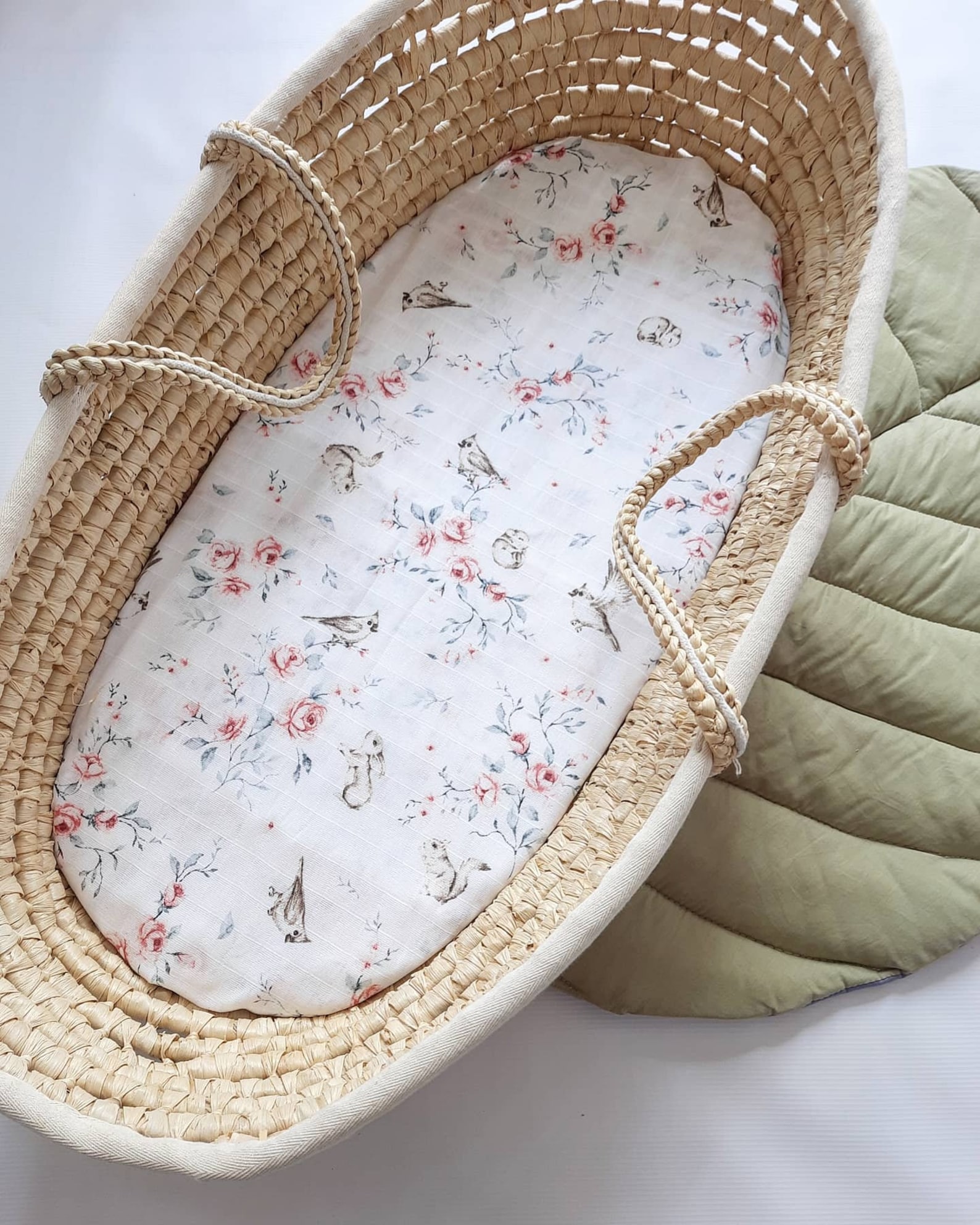 Do I Need Waterproof Sheets For Moses Basket at Mary Olsen blog