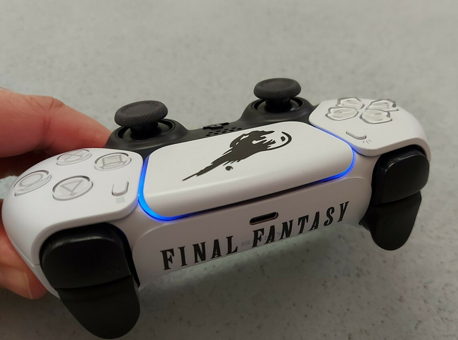 Final Fantasy 7 VII FF7 FFVII Cloud SKIN STICKER DECAL Xbox One Controller