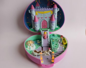 Vintage Polly Pocket Bluebird 1992 Starlight Castle with original figures.
