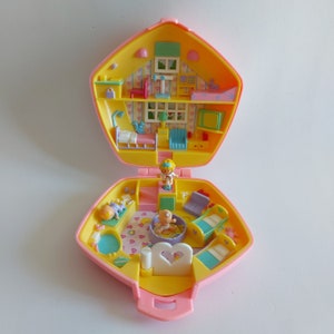 Vintage Polly Pocket Bluebird 1992 Polly in her Nursery 100% complete