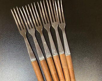 Set of 8 Vintage French Stainless Steel Seafood Escargot Aperitif Forks 5.5 long