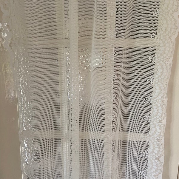 Single Panel French White Lace Net Curtain with Scalloped Edging / Panel Curtain / French Door Curtain / French Window Curtain (82 x 150cm)