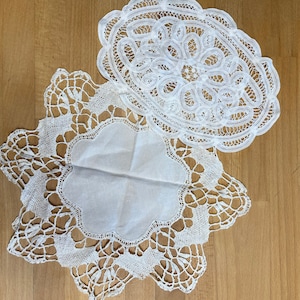 x2 - Old Antique French Hand Embroidered Natural Linen and Lace Dressing Table Mats / Doilies (Star 14&quot; / Oval 11.5&quot;)