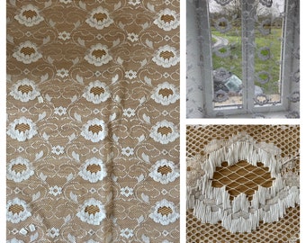 Retro French Single Panel White Open Weave, Machine Embroidered Net Curtain (126 x 106cm)
