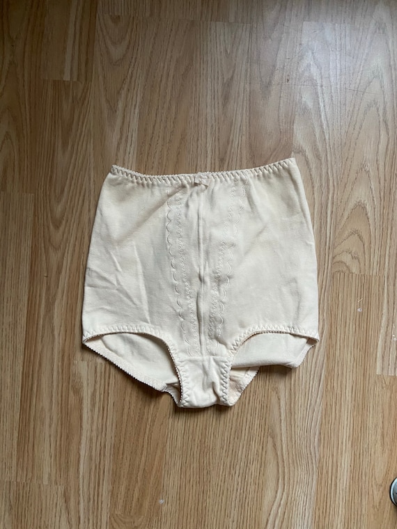 Français Lingerie by 'DAMART' Retro Shapewear Nude / Etsy France