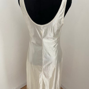 Vintage French 1980's Lingerie by 'LILION' Shimmering Ivory Beige / Nude Full Slip with Lace Trim FR42 / UK12 / US8 image 5