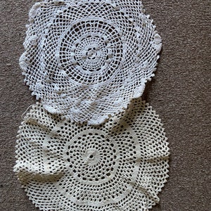 x2 - Medium / Large French Cream and Ecru Hand Crochet Cotton Lace Doilies (33cm / 31cm)