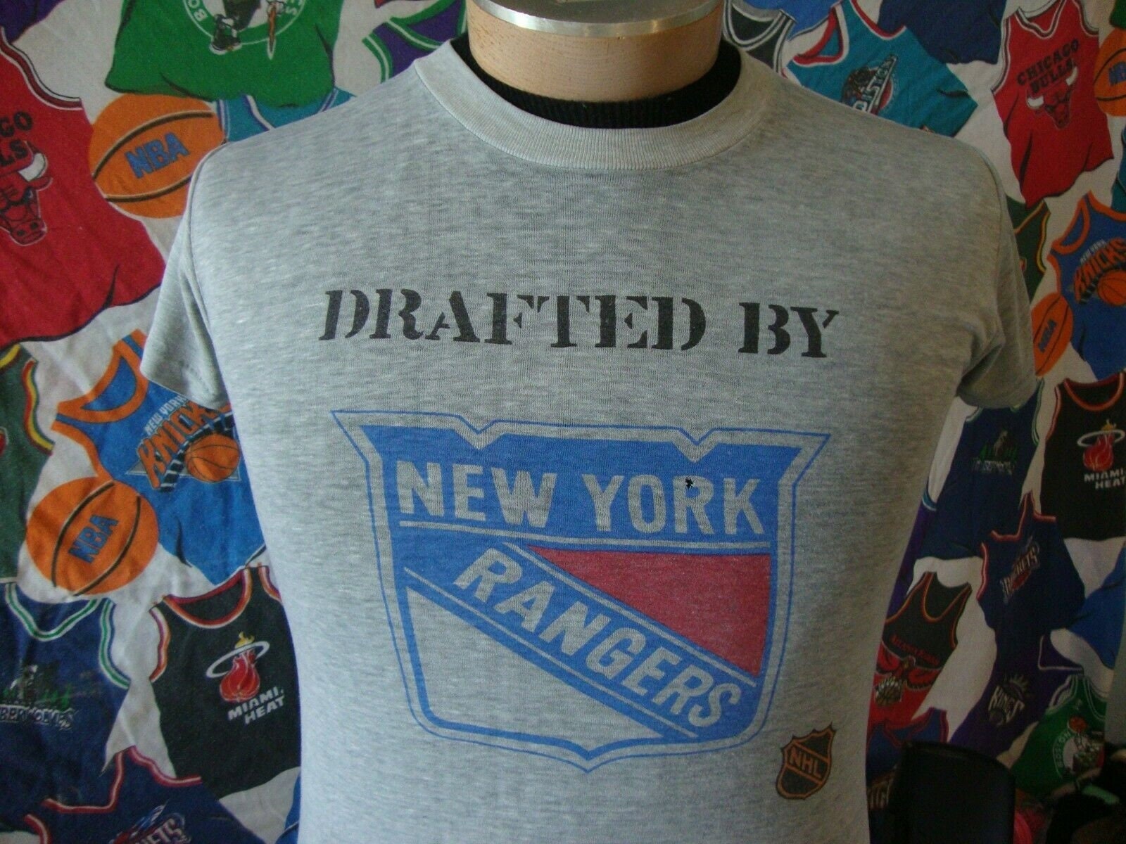 Vintage New York Islanders T-Shirt XL Gray Y2K NHL Hockey Graphic Tee