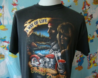 Vintage 90's Harley Davidson 3D Emblem 1990 A Way of Life T Shirt