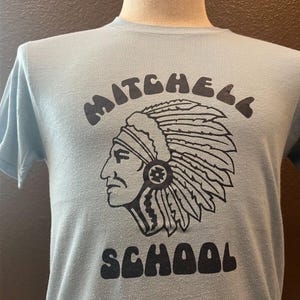 Vintage 80&#39;s Mitchell School Blue T-shirt size M