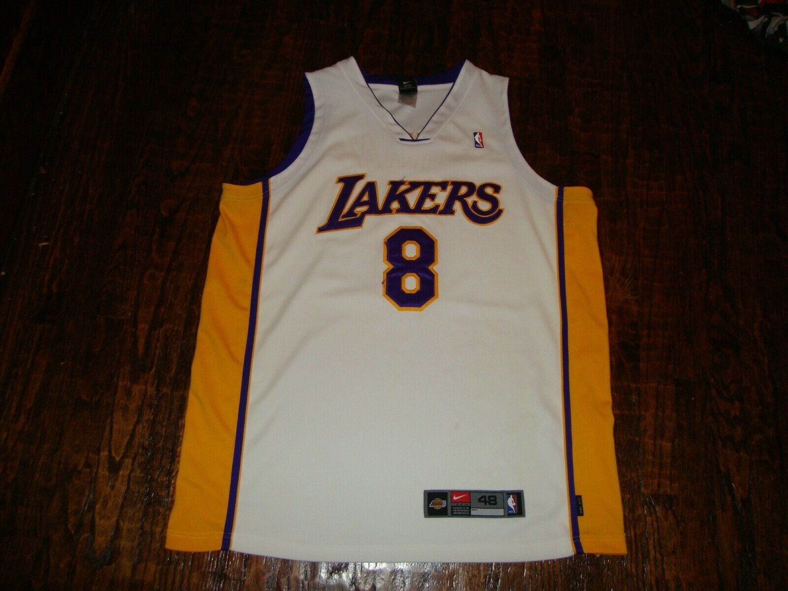 Kobe Bryant Jersey 24 Adidas Men's Medium NBA Basketball Yellow Lakers  EUC