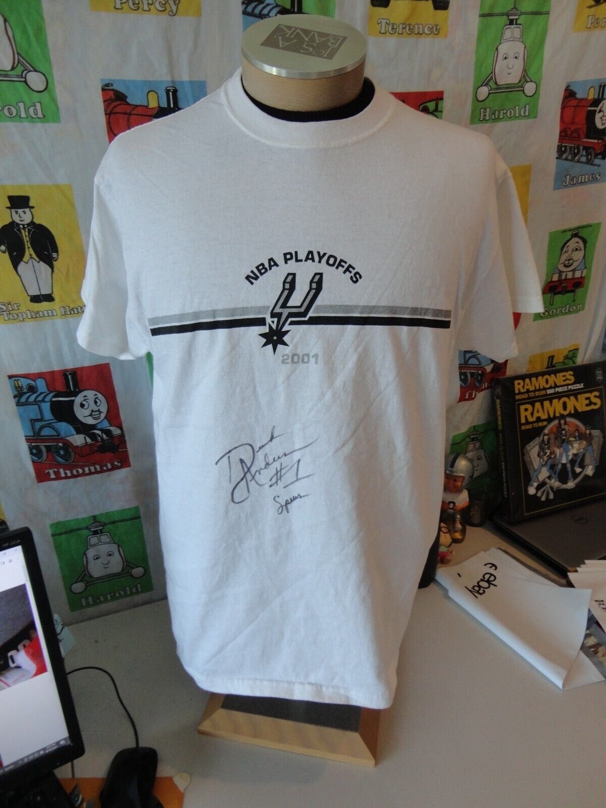 Vintage San Antonio Spurs 2001 NBA Playoffs Autographed T Shirt L