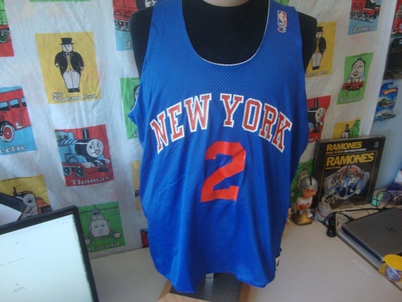 Vintage New York Knicks Larry Johnson Champion Re… - image 1