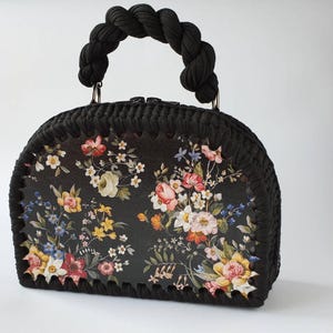 Bolso de crochet, Monedero negro pequeño, Regalos para ella, Clutch de noche, Bolso de madera de crochet, Bolso de fiesta tejido a crochet, Regalo perfecto, Bolso de madera de crochet