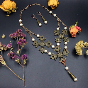 Antique Bronze Tudor Necklace and Earrings Set with Pearls