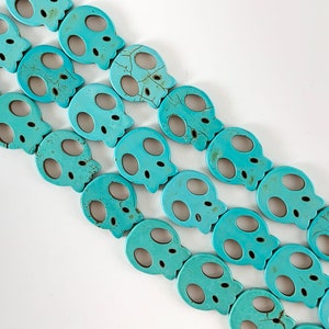 25mm Turquoise Flat Skull Howlite Halloween Beads Approx 15&quot;