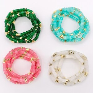 Bracelets extensibles de pierres précieuses assorties de 6 mm Rondelle colorée avec entretoises plaquées or Bracelets de perles 6,5 pouces Prix pour 1 image 10