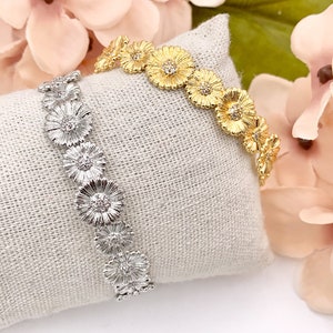 Beautiful Daisy Flower Summer Bracelet Cuffs in Real Gold/Platinum 18K Plated CZ Pave Copper