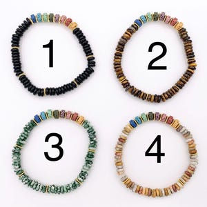 Bracelets extensibles de pierres précieuses assorties de 6 mm Rondelle colorée avec entretoises plaquées or Bracelets de perles 6,5 pouces Prix pour 1 image 5