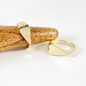 Side Heart Signet Adjustable Ring in Real Gold 18K Plated Copper